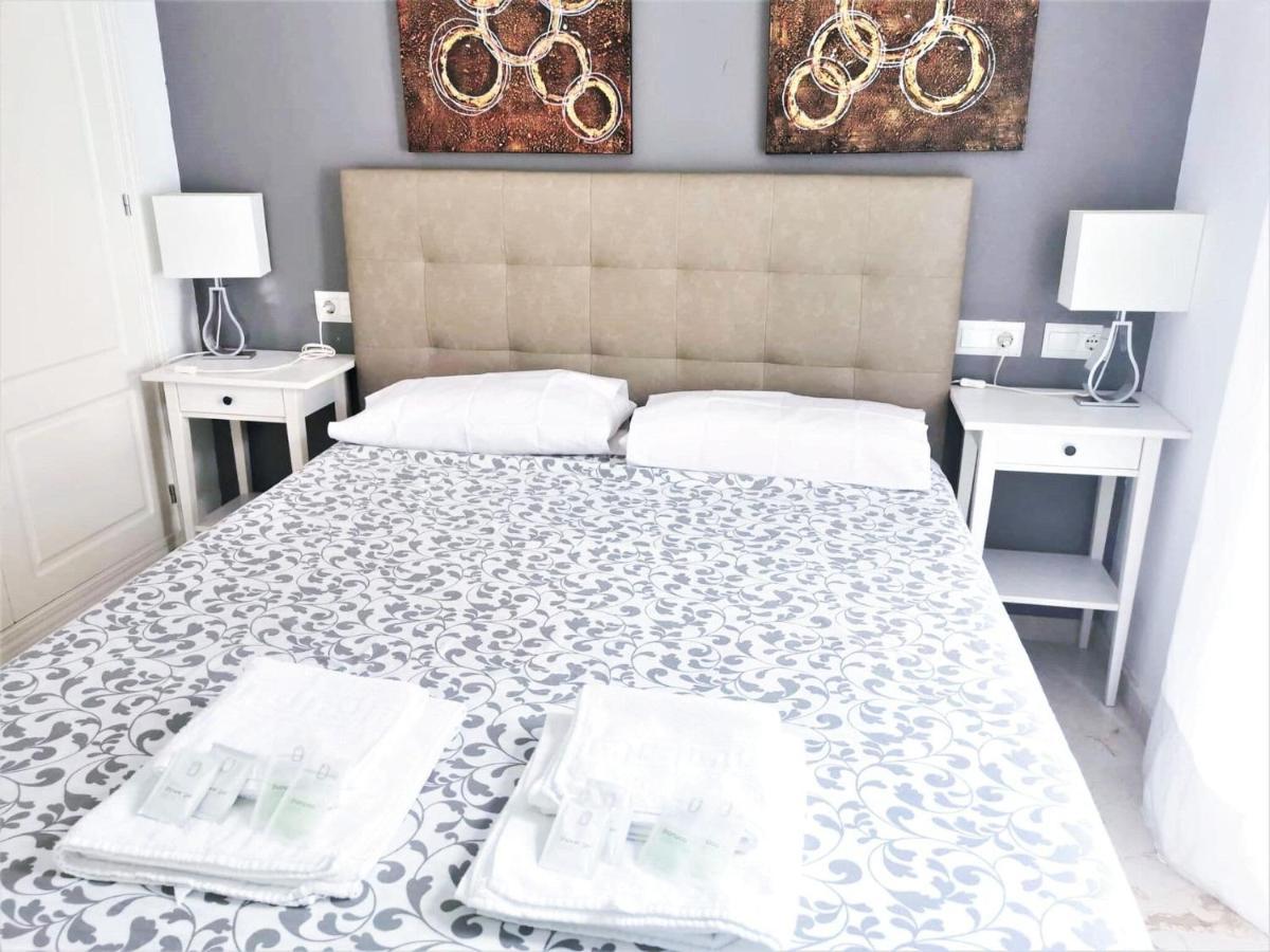 Snug Holiday Home Right In The Center Of M Laga Málaga Extérieur photo